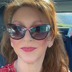 Meet your Posher, Lisa